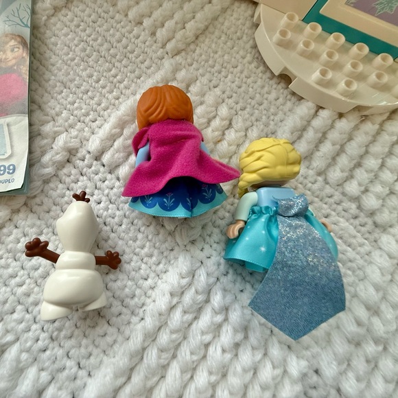 LEGO DUPLO Disney Princess Frozen Ice Castle 10899 Building Toy with Light Brick - Picture 6 of 10